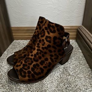Leopard Print Open Toed Sandals